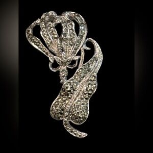 Esquisite Silver-Toned & Marcasite Floral Leaf Brooch